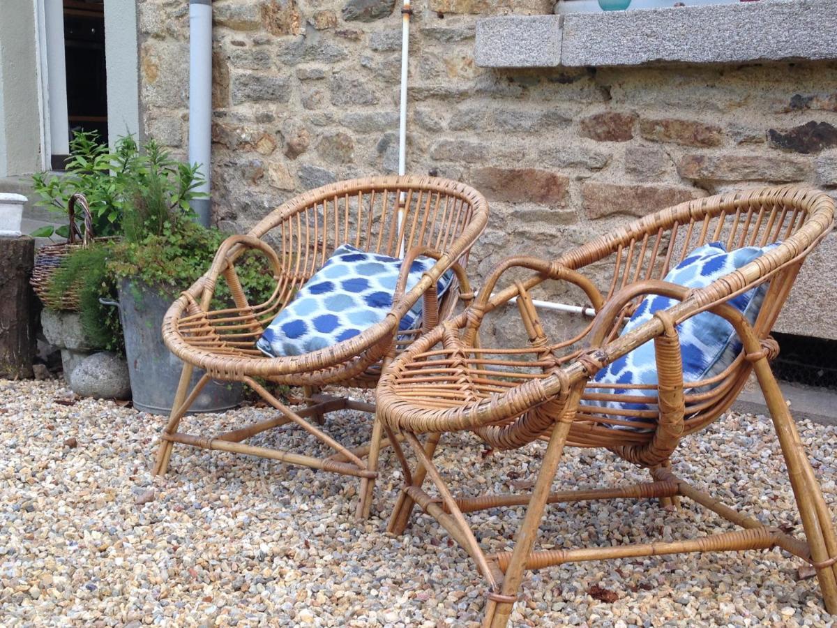 Bed and Breakfast Le 14 St Michel Josselin Esterno foto