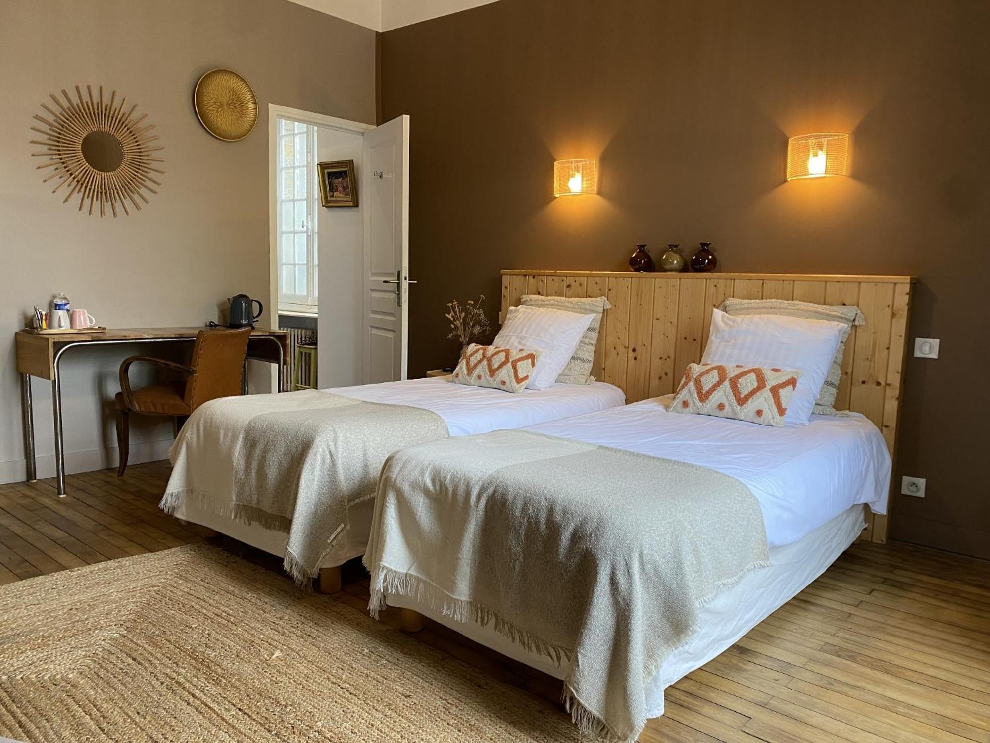 Bed and Breakfast Le 14 St Michel Josselin Esterno foto