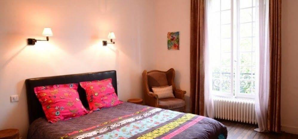 Bed and Breakfast Le 14 St Michel Josselin Esterno foto
